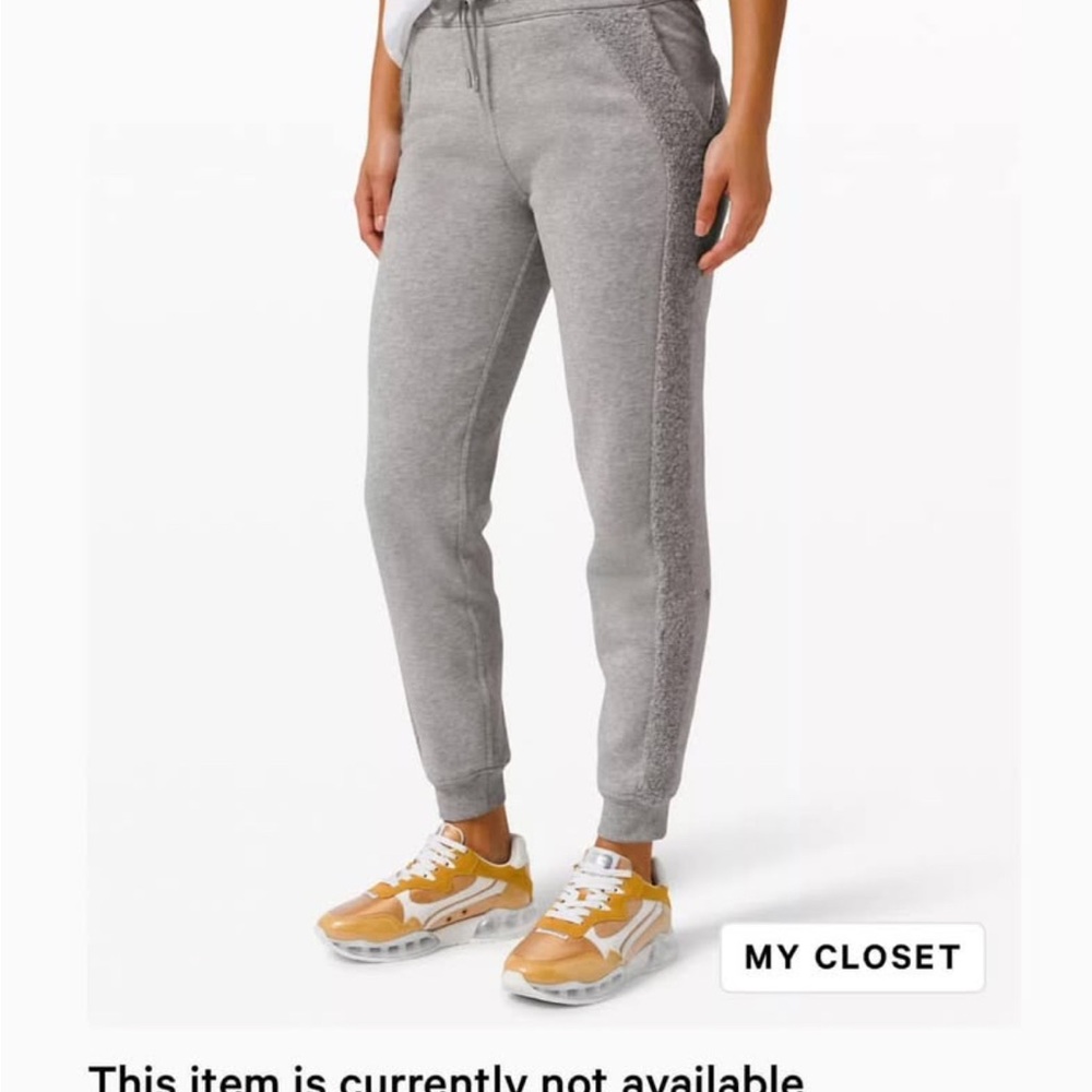 Lululemon Athletica Scuba Jogger with Sherpa Detail